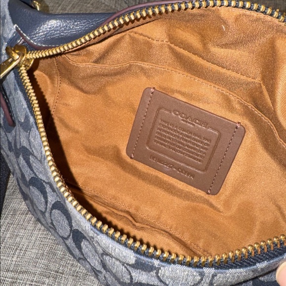 Coach Bag Warren Belt Bag Signature Chambray Pebbled Leather Navy Fanny Pack - Picture 10 of 17